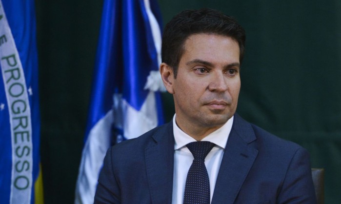 STF Decreta Prisão de Ramagem por Envolvimento em Trama Golpista; Deputado Deixou o País