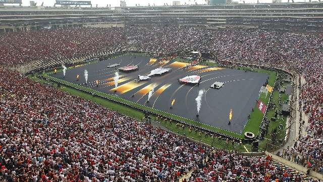 Loucura pela Libertadores: Torcedores encaram 200 horas de ônibus para final Palmeiras x Flamengo no Peru