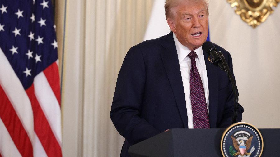 Trump considera deportar família de suspeito de tiroteio nos EUA