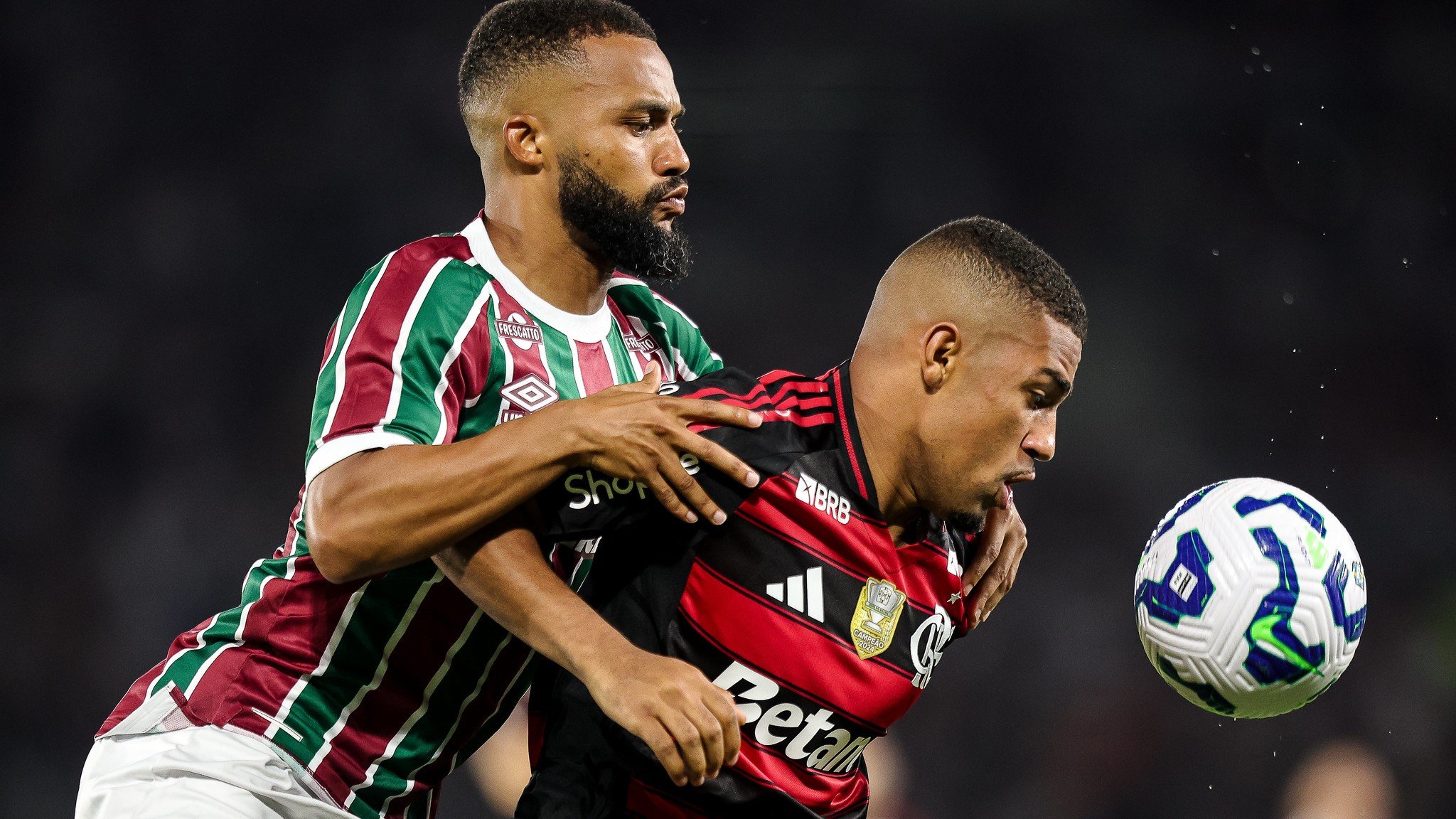 Fla-Flu Agita a Briga pelo Título: Flamengo Tropeça e Vantagem Diminui no Brasileirão