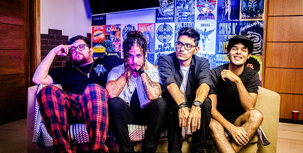 Paraquedas Explora as Cicatrizes do Amor em Novo Single e Videoclipe