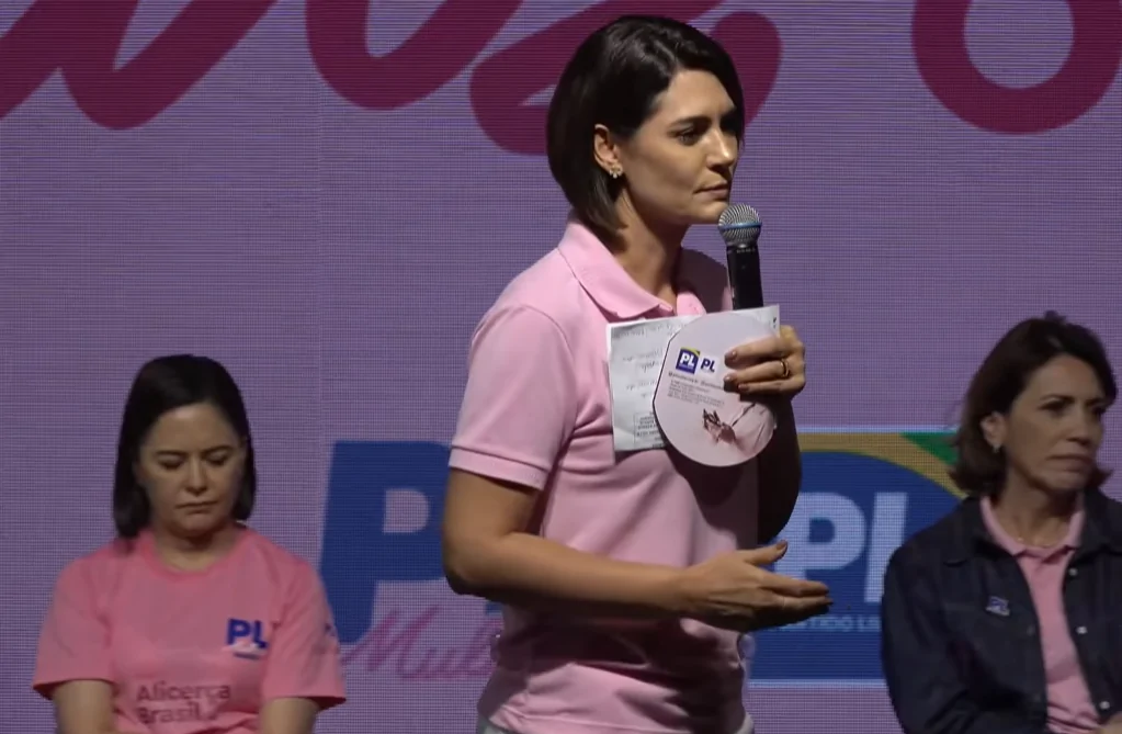 Michelle Bolsonaro Aponta Jair como ‘Única Opção’ da Direita em 2026 e Critica o STF