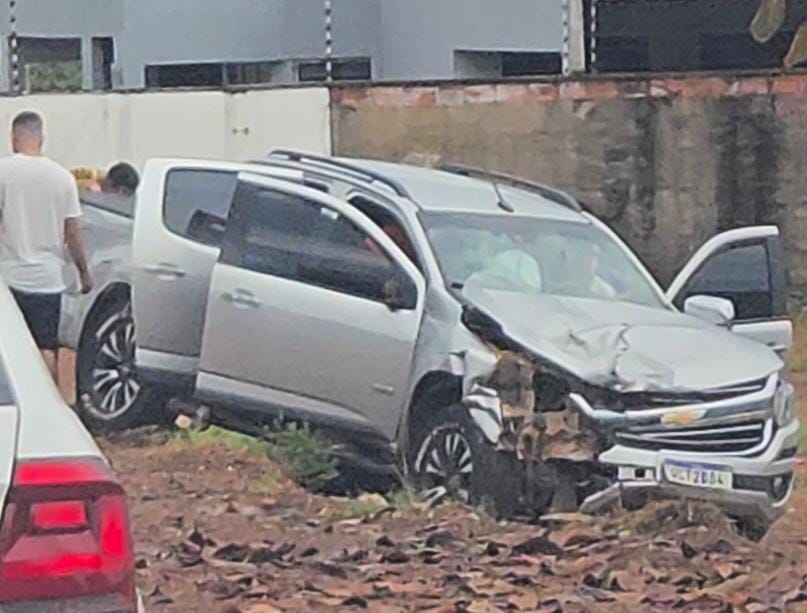 Avenida Tocantins volta a ser palco de acidentes: caminhonete causa colisão múltipla e moradores clamam por segurança
