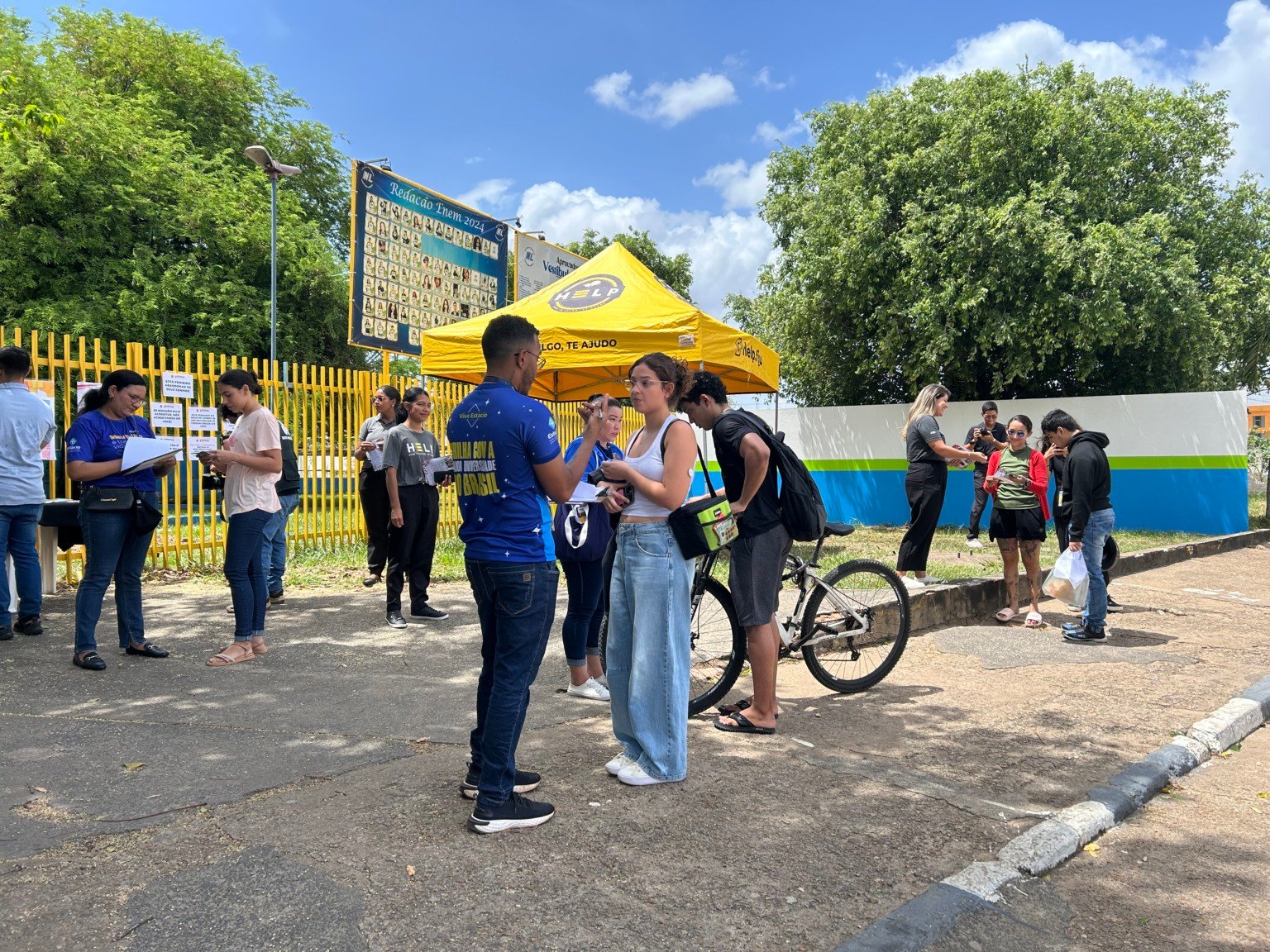 Enem 2025: Abstenção se Mantém Estável e Tema da Redação Desperta Debates