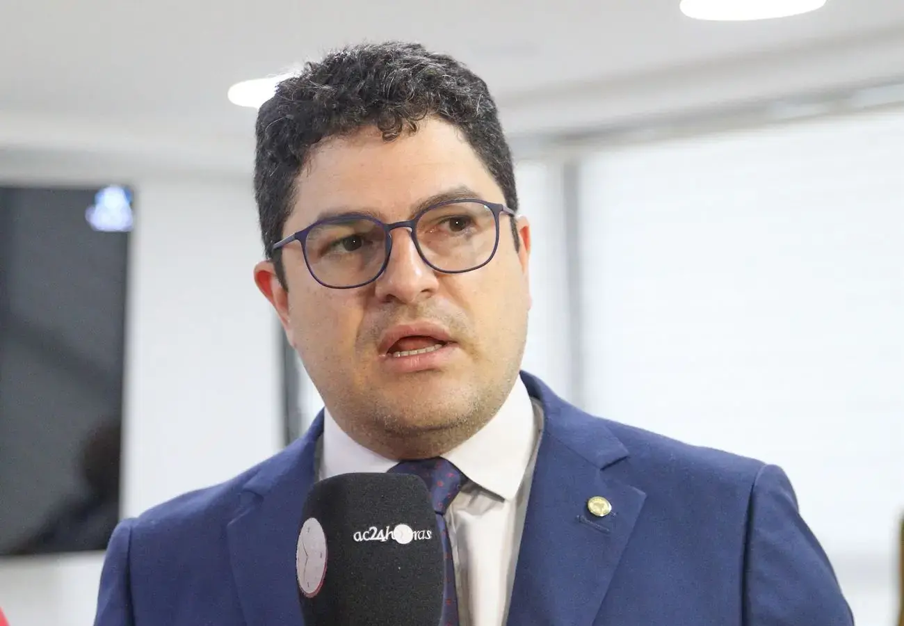 Acre Almeja Liderança Nacional com Orçamento Climático, Defende Deputado Eduardo Ribeiro