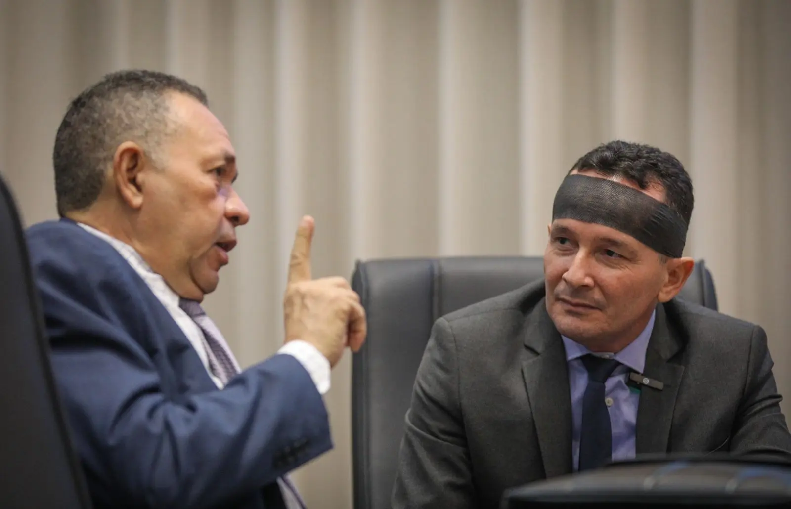 Impasse no Acre: Servidores da Saúde Protestam por PCCR e Adailton Avalia Ação Judicial