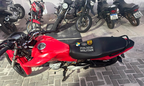 PMSE Recupera Motocicleta Roubada Escondida em Imóvel na Farolândia