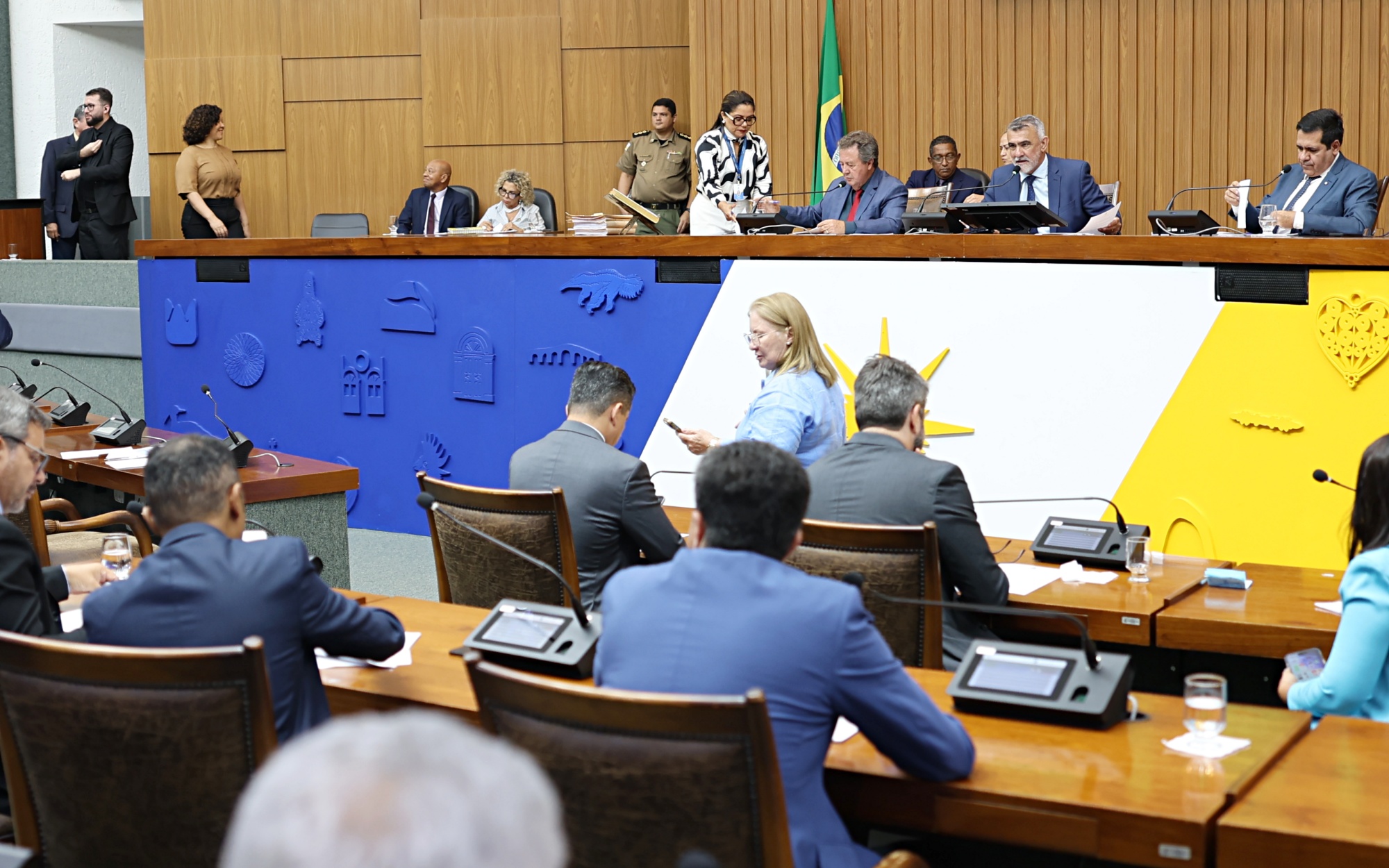 Professores do Tocantins Conquistam Reajustes Salariais de Até 61% com Novo Plano de Carreira Aprovado na Assembleia