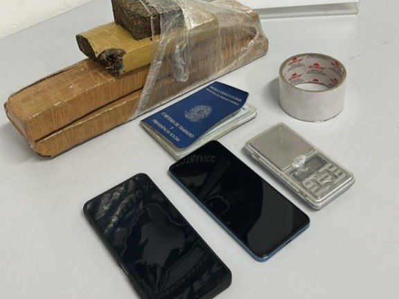 Denúncia Anônima Resulta em Prisão de Dois Suspeitos de Tráfico Ligados a Facção em São Luís