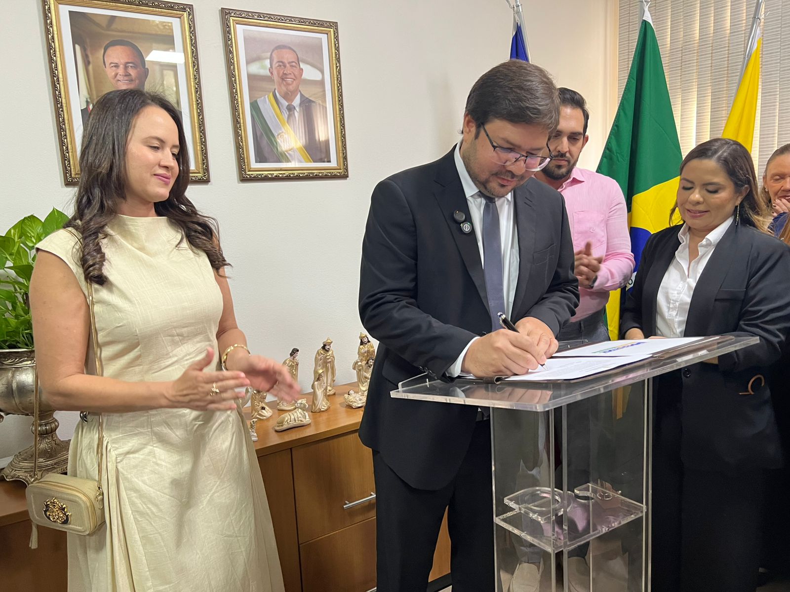 Adhemar Freitas Jr. Assume Interinamente a Prefeitura de Imperatriz em Meio a Viagens de Gestores