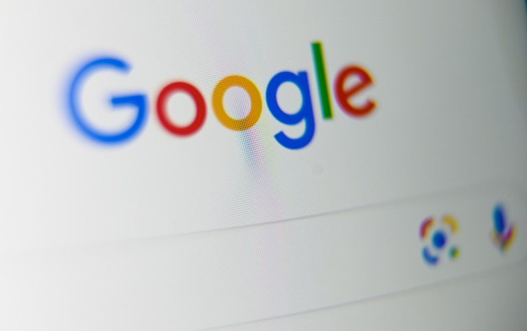 IA do Google Causa Queda de 20% no Tráfego de Sites de Notícias, Aponta Estudo