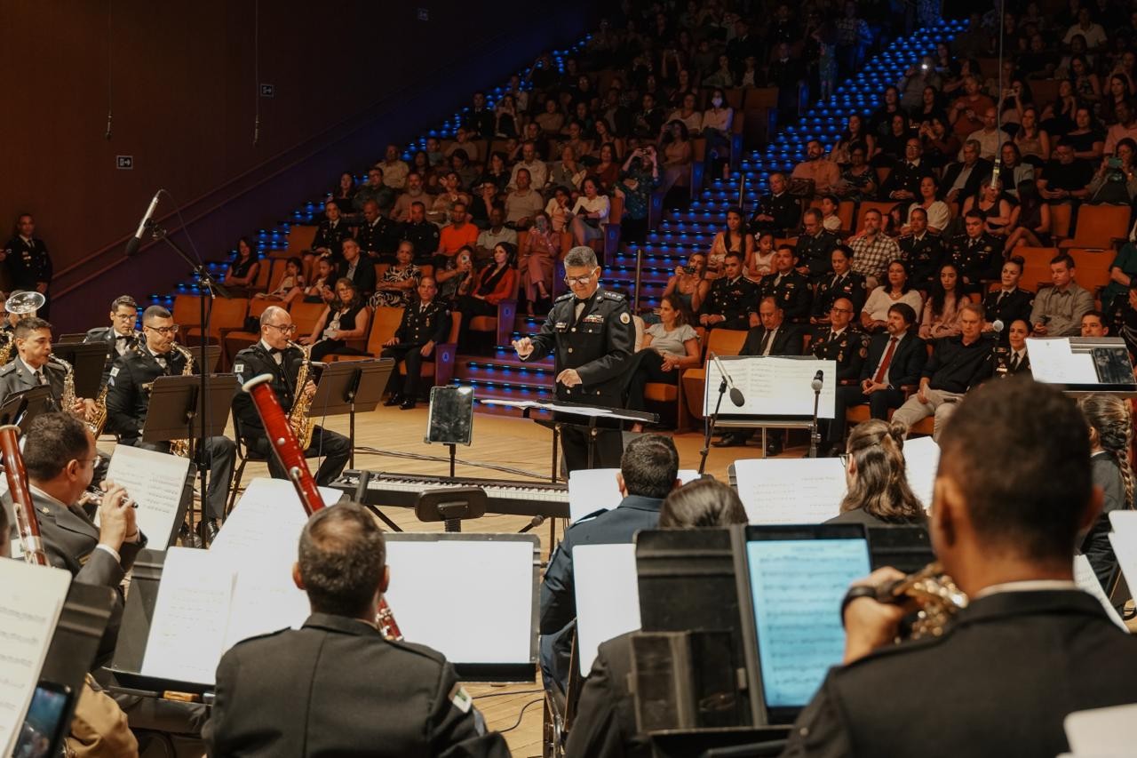 PMDF Celebra o Samba em Concerto de Fim de Ano no Teatro Nacional