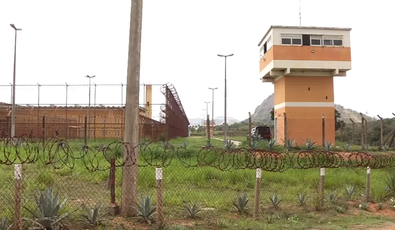 Violência no Presídio de Xuri: Detento tem Traqueia Perfurada Durante Briga em Cela