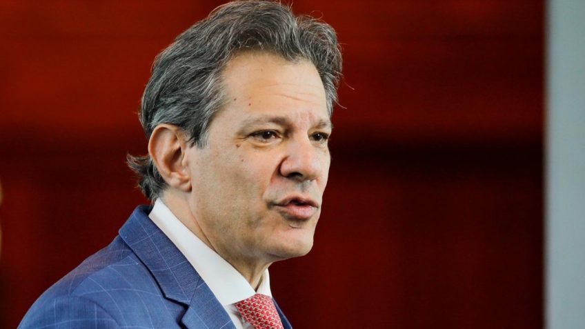 Haddad reafirma que privatização dos Correios está descartada