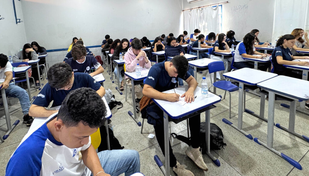 Tocantins Alcança Adesão Histórica ao Saeb Impulsionado por Engajamento Escolar