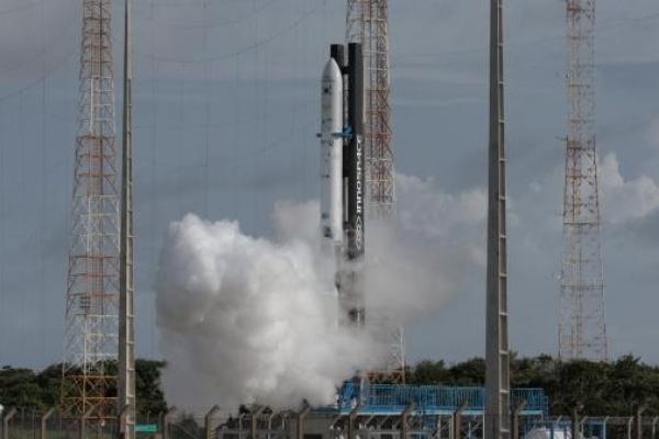 Brasil Entra na Era Espacial Comercial: FAB Lança Operação para Lançamento de Foguete Sul-Coreano