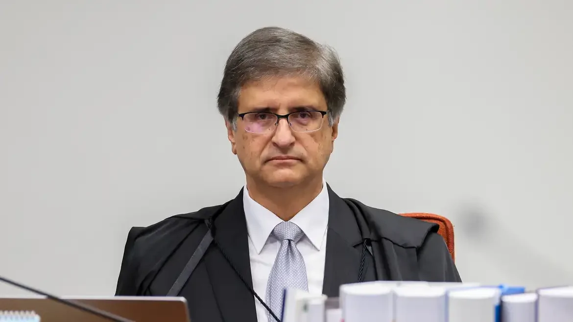 PGR Aponta Intenções “Homicidas” em Plano Golpista: Moraes e Lula Alvos de Militar