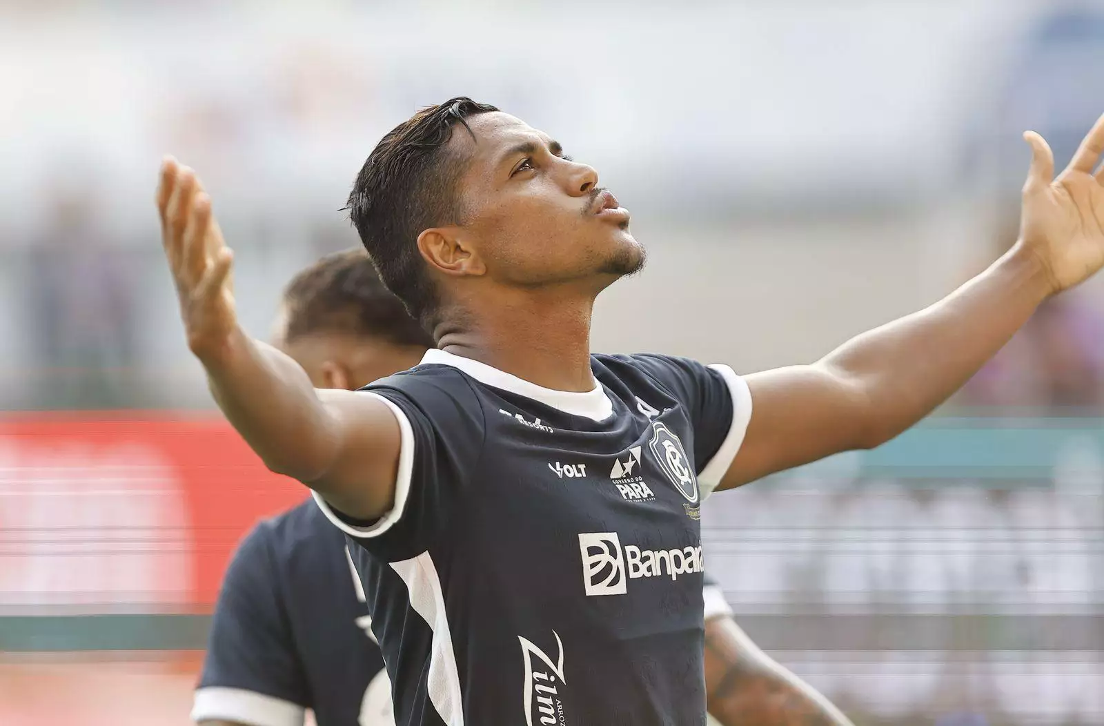 Pedro Rocha Coroa Temporada Histórica e Leva Remo ao Topo da Série B Após 4 Décadas