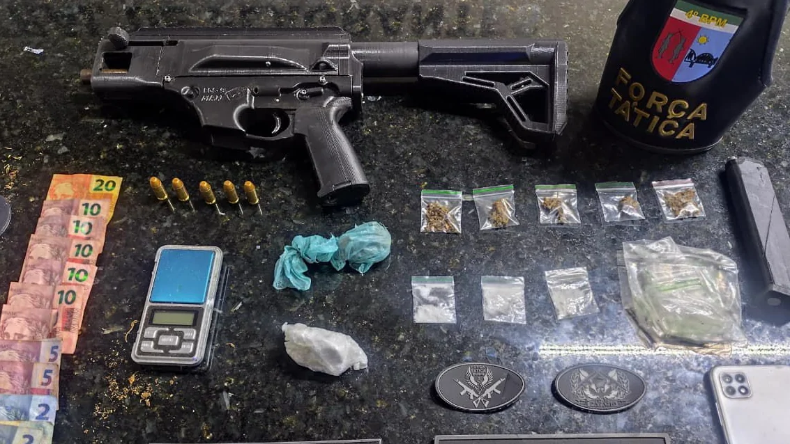 Foragido da Justiça é Preso em Natal com Submetralhadora 3D e Drogas