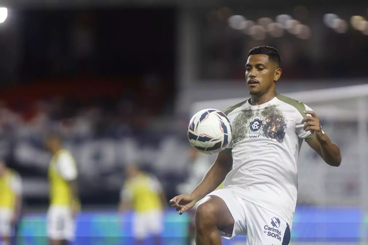 Remo enfrenta o Novorizontino em duelo direto pelo G-4 da Série B; jogo vale vaga na elite