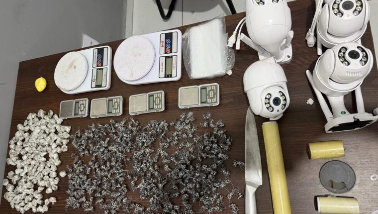 Itaqui-Bacanga: Ação Policial Resulta em Apreensão de Centenas de Porções de Droga