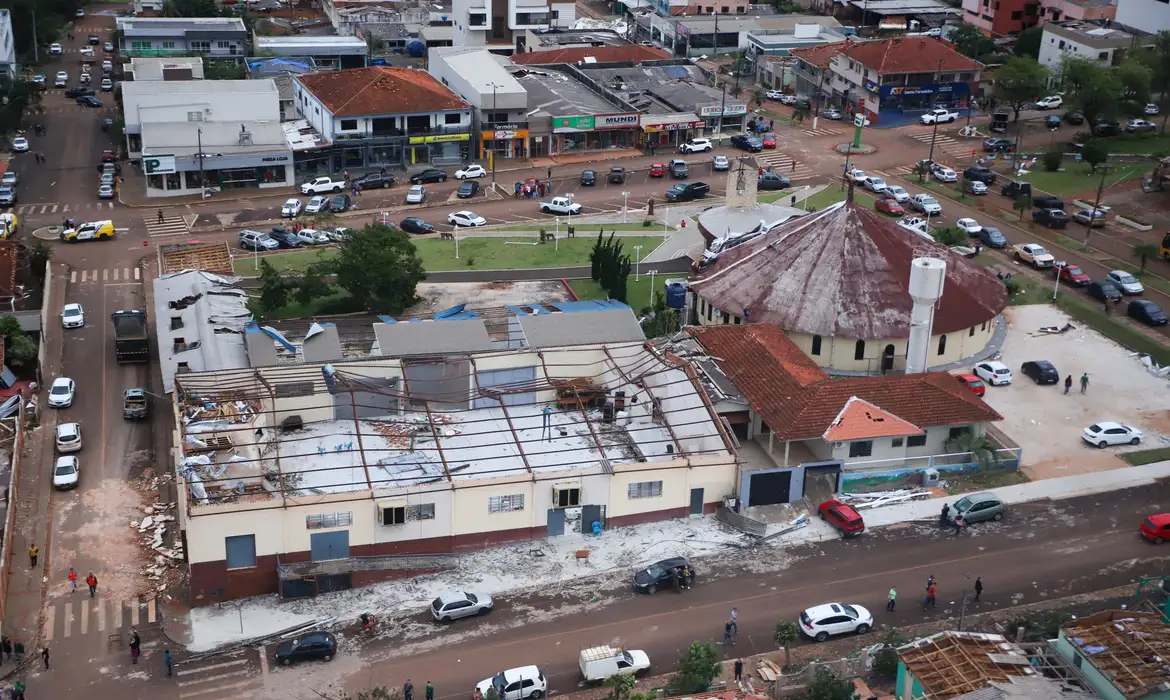Governo Federal Libera FGTS para Vítimas de Tornado Devastador no Paraná