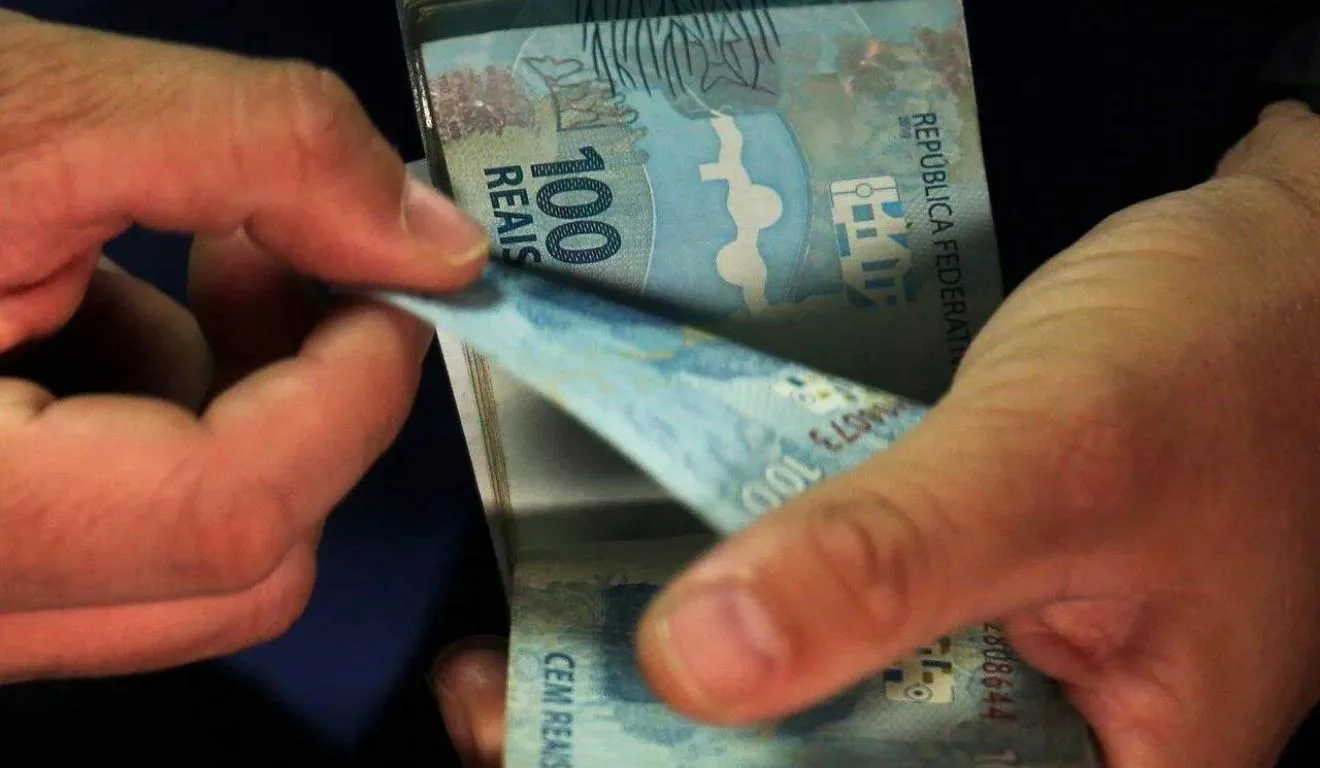 Abono Salarial: Lote Extra de R$156,4 Milhões Disponível para Saque Imediato