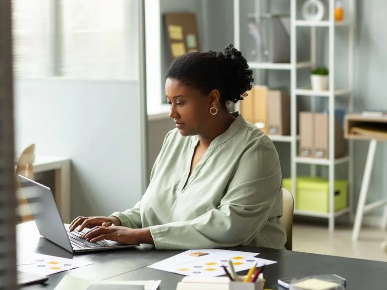 Liderança Feminina em Ascensão: Número de Famílias Chefiadas por Mulheres Dispara no Brasil