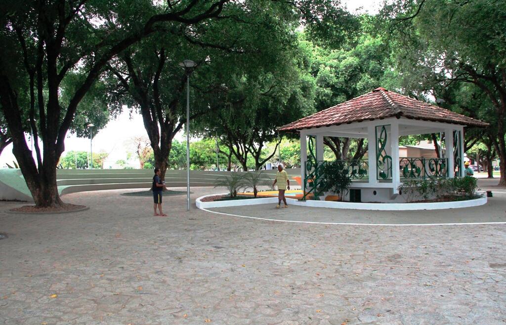 Boa Vista Celebra o Dia Mundial da Filosofia com Evento Gratuito na Praça do Centro Cívico