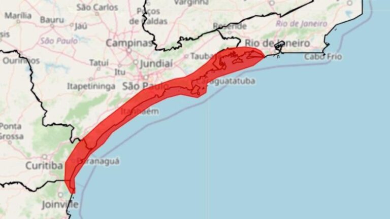 Alerta vermelho do Inmet para chuvas e granizo em quatro estados