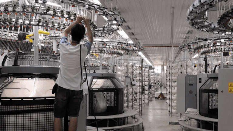 Produção industrial do Brasil cai 0,4% em setembro