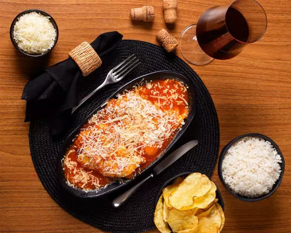 De Prato Clássico a Mania Gastronômica: Filé à Parmegiana Reinventa-se em Campo Grande