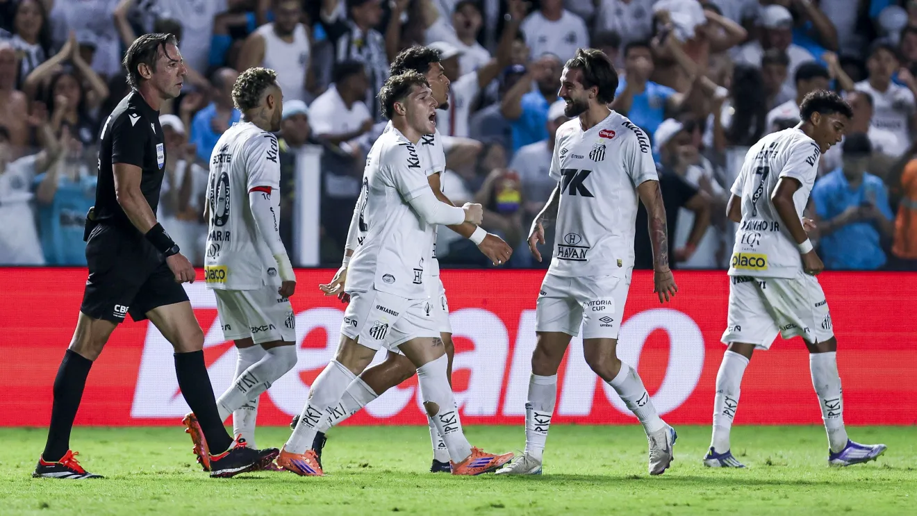 Rollheiser Heroico: Santos Afunda Palmeiras e Escapa da Zona da Degola no Brasileirão