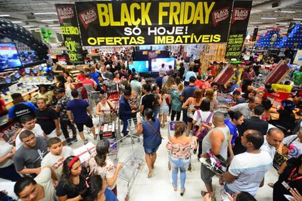 Black Friday 2025: Intenção de Compra Dispara e Pode Aquecer Economia em R$500 por Brasileiro, Aponta Pesquisa