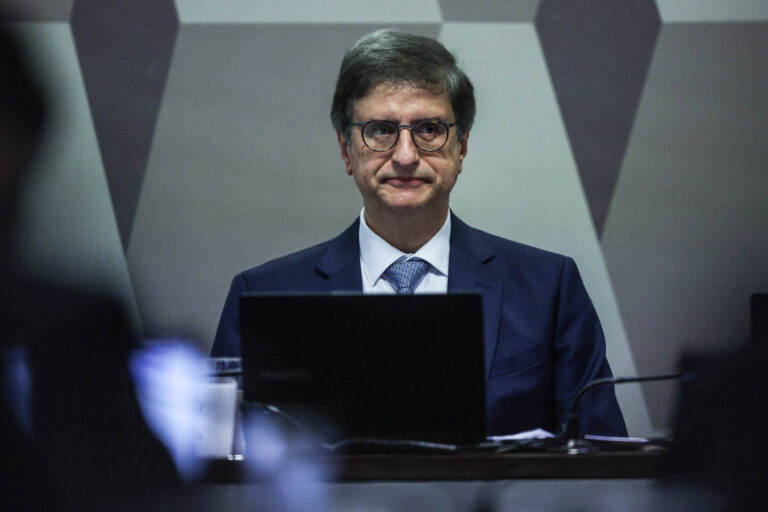 Toffoli Mantém Audiência Crucial na Investigação do Banco Master