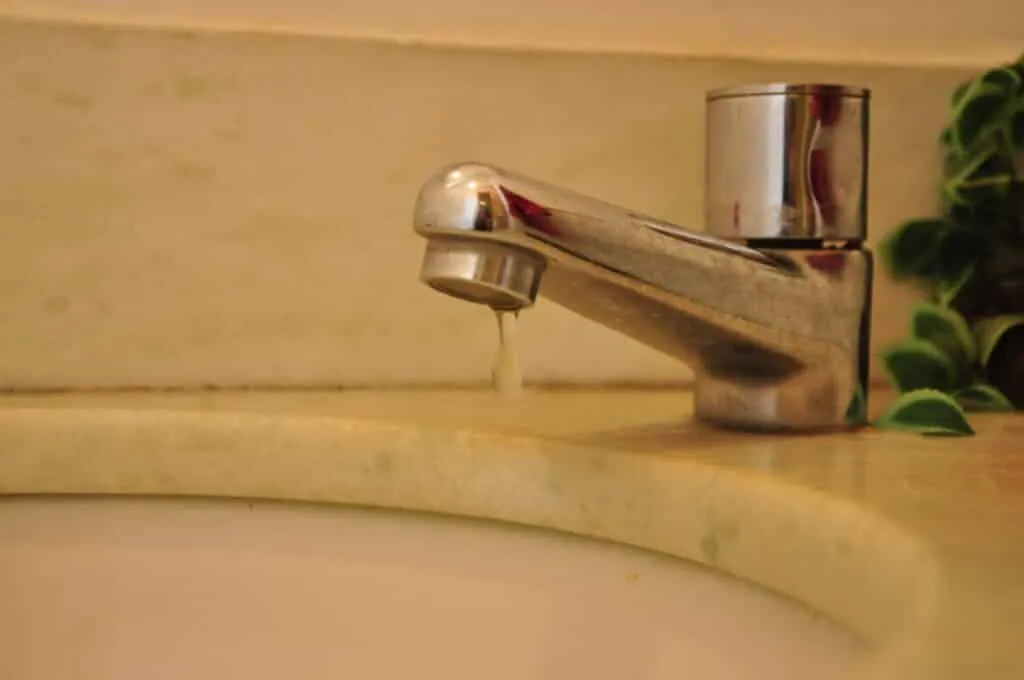 Alto Oeste Potiguar: Abastecimento de Água Interrompido em Diversas Cidades pela Caern