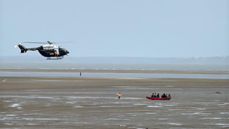 Ação Aérea Resgata 12 Tripulantes de Embarcações Encalhadas em São Luís
