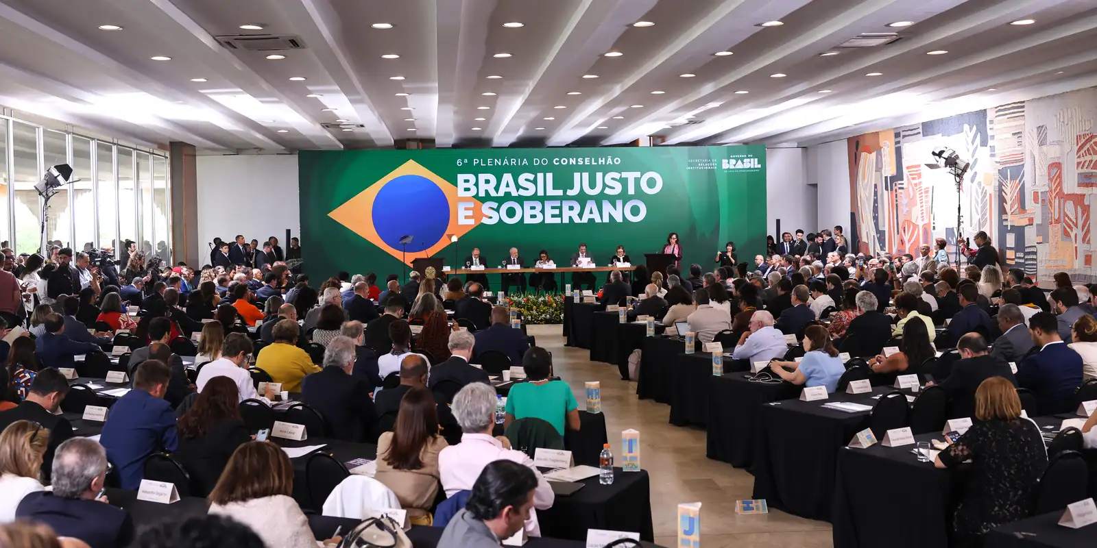 Conselhão Apresenta a Lula Propostas para Impulsionar Desenvolvimento Sustentável do Brasil