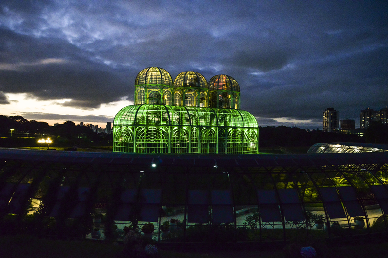 Iluminação do Jardim Botânico marca 200 anos de relações diplomáticas entre Brasil e Santa Sé
