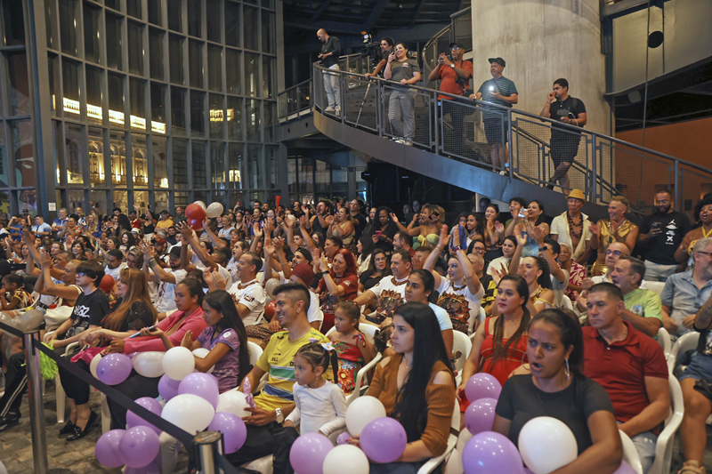 Carnaval de Curitiba 2026 tem Rei Momo e cortejo real definidos