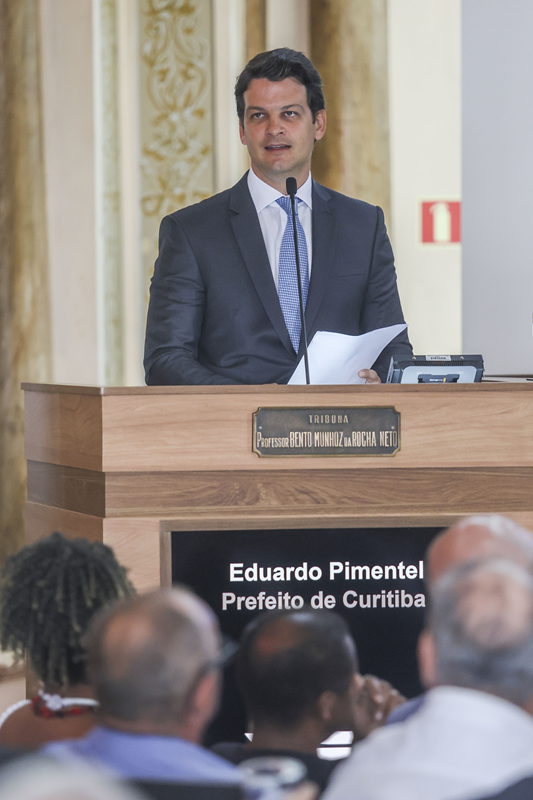 Prefeito de Curitiba confirma desconto de 10% para pagamento à vista do IPTU 2026