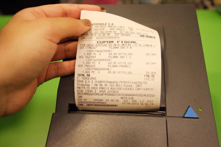 Empresas enfrentam falhas para emitir notas com a nova reforma tributária