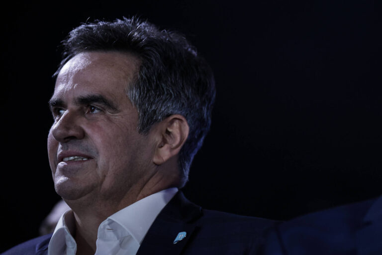 PP reforça aposta em Flávio Bolsonaro e descarta Tarcísio para Presidência 2026