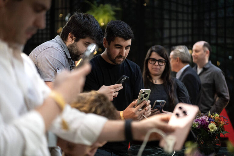 Anatel esclarece atraso na implementação do fim do roaming internacional no Mercosul