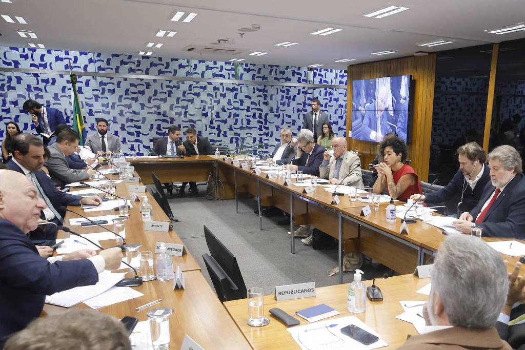 Motta articula prioridades legislativas sob pressão de pautas anti-STF e do governo em 2026