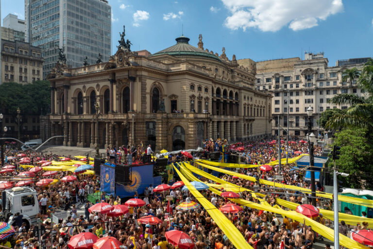 Blocos de São Paulo enfrentam crise financeira e ameaçam cancelar desfiles no Carnaval