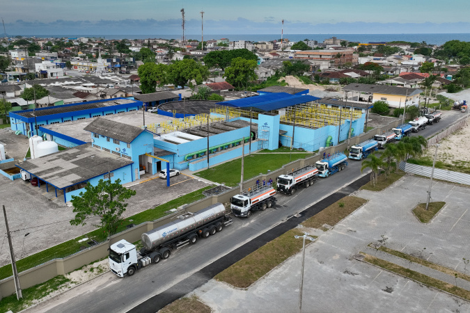 Sanepar reforça abastecimento no litoral com tecnologia e frota ampliada