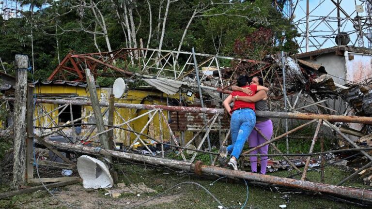 Número de mortos em ataques dos EUA à Venezuela sobe para 80, aponta NYT
