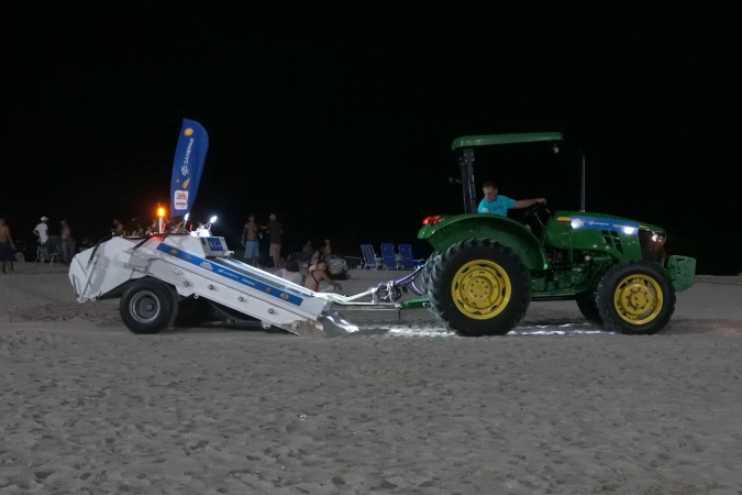 Força-tarefa sanepar garante praias limpas após shows no litoral