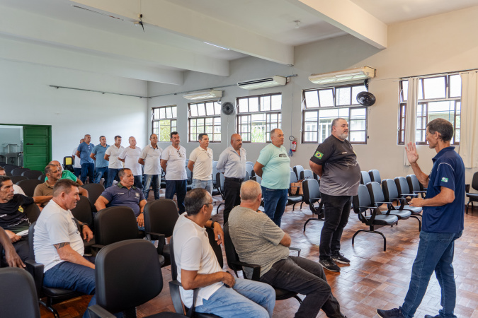 Formação de monitores reforça colégios cívico-militares no Litoral do Paraná